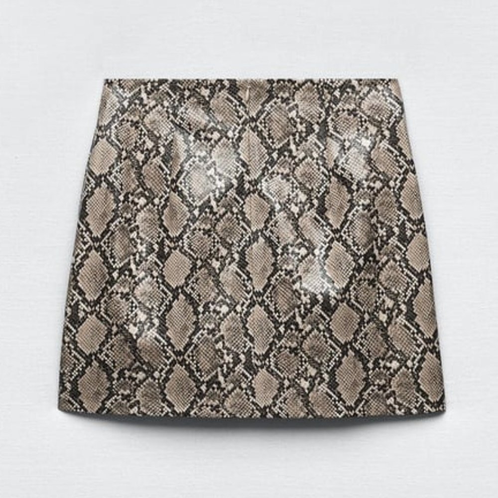ZARA ANIMAL EMBOSSED FAUX LEATHER SKIRT - Size XS - BRAND NEW WITH TAGS!